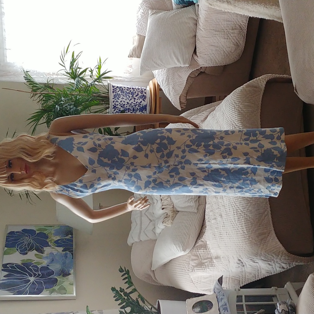 ZARA WOMAN white&blue floral midi dress. Size 4